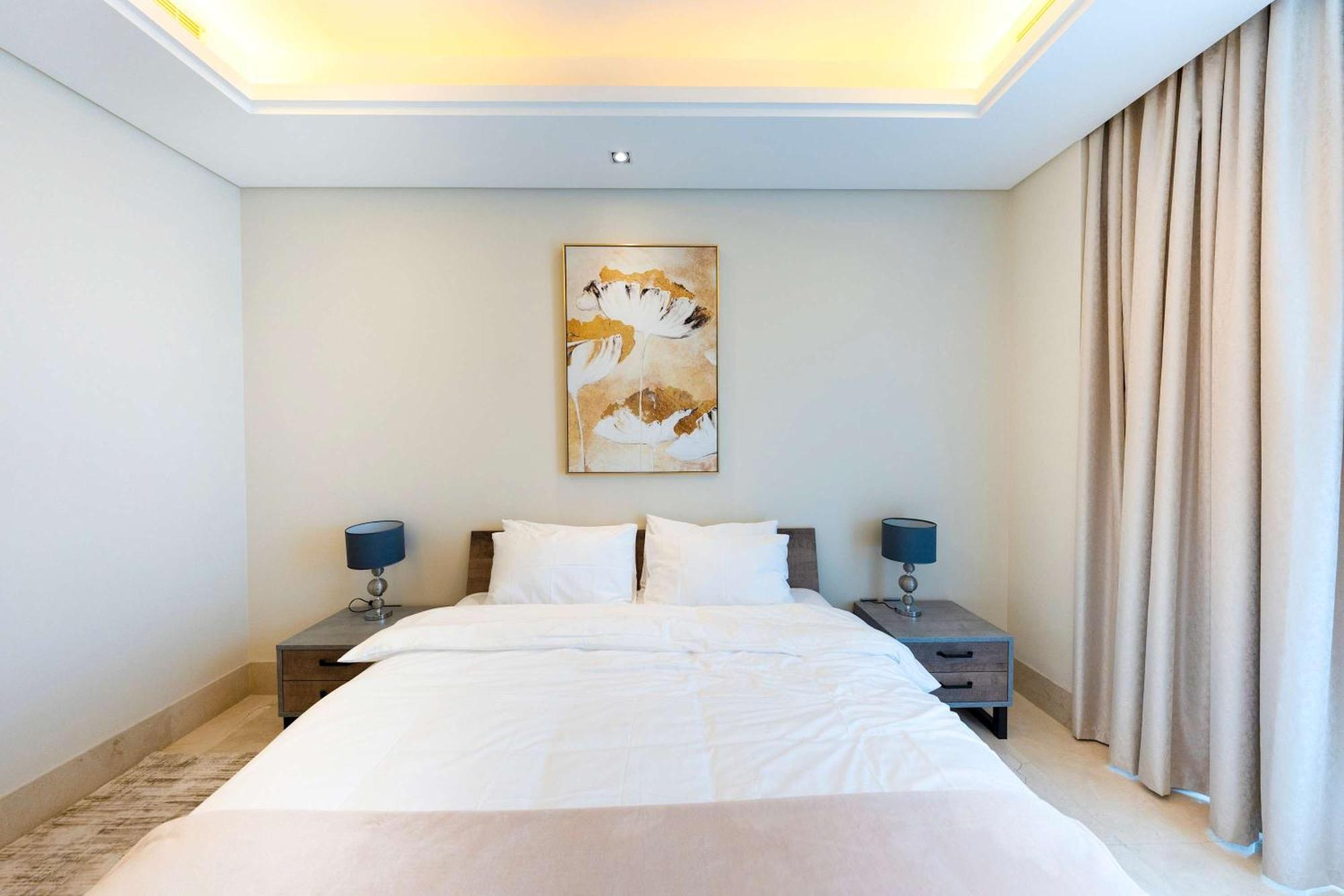 Spacious Beachfront 2 Bedroom Apartment - The 8 Dubai Luaran gambar