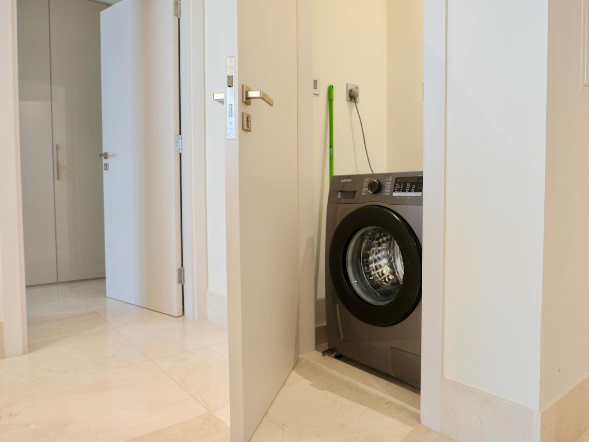 Spacious Beachfront 2 Bedroom Apartment - The 8 Dubai Luaran gambar