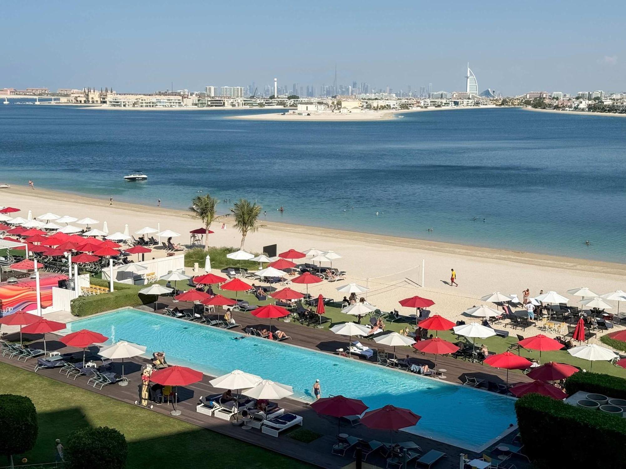 Spacious Beachfront 2 Bedroom Apartment - The 8 Dubai Luaran gambar